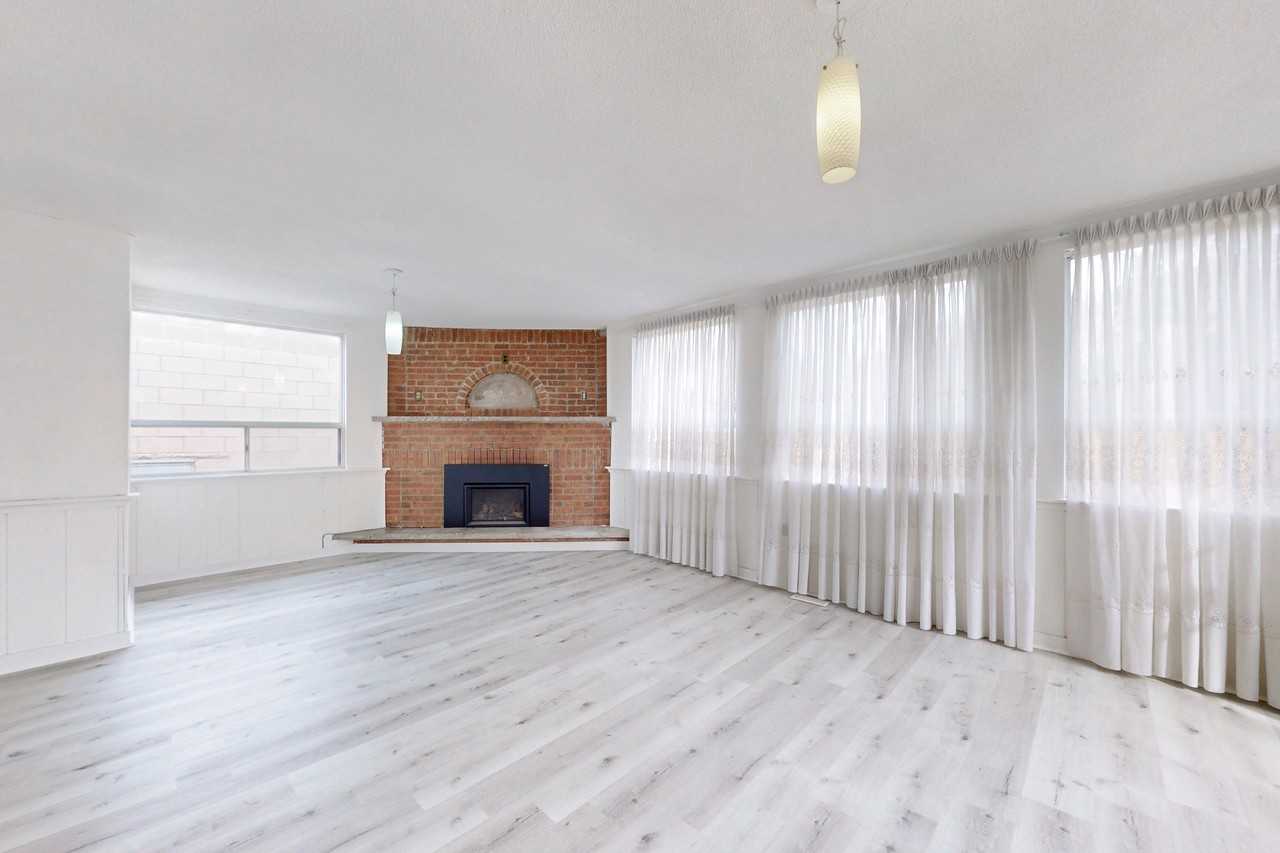 3131 Weston Road - Photo 7 of 48