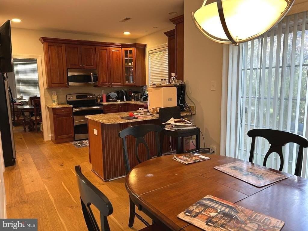 1 Haymarket Lane - Photo 5 of 16