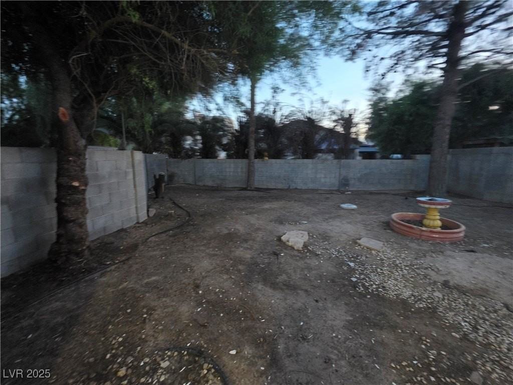 6645 Telegraph Road - Photo 4 of 28