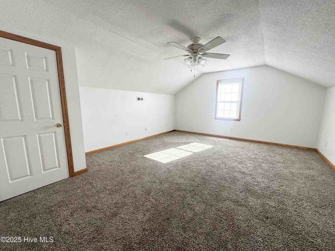 200 Dramtree Dr - Photo 7 of 13