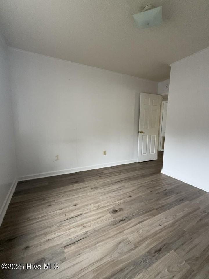 216 Zack Cir Apt B #B - Photo 7 of 10