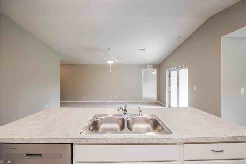 3317 63rd St W - Photo 4 of 8