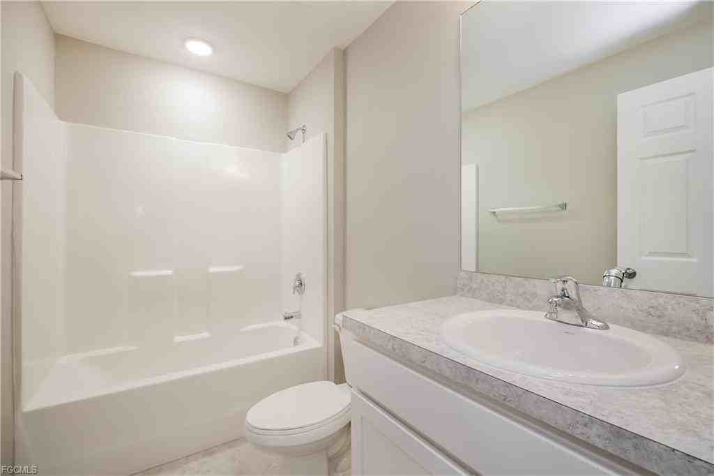 3317 63rd St W - Photo 7 of 8