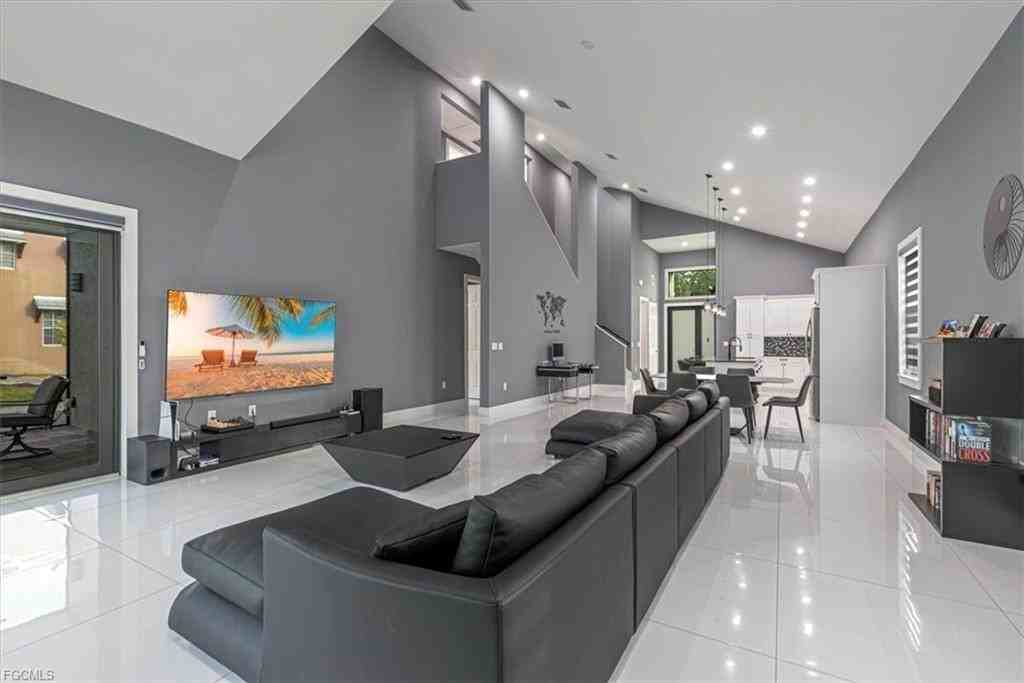 4029 2nd Ave Se - Photo 2 of 8