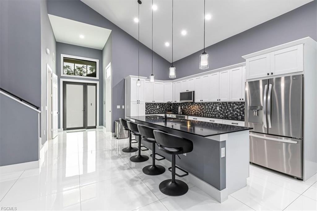 4029 2nd Ave Se - Photo 5 of 8