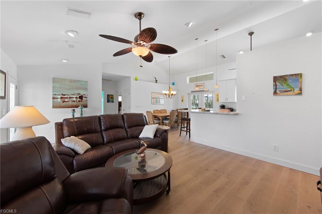 170 Sw 52nd St - Photo 6 of 8