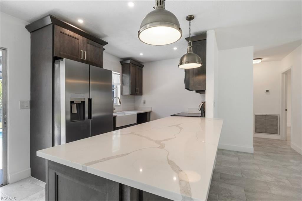 1948 46th St Sw - Photo 5 of 8