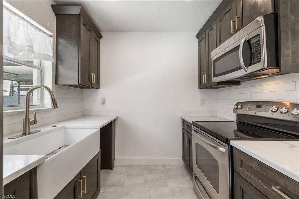 1948 46th St Sw - Photo 6 of 8