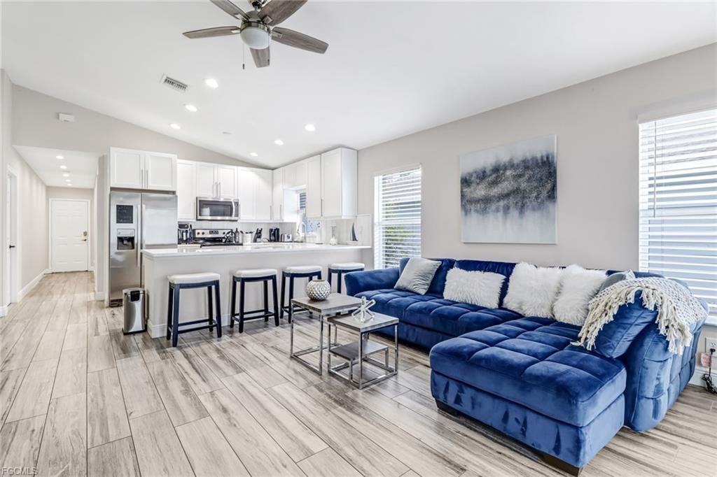 851 102nd Ave N - Photo 5 of 8