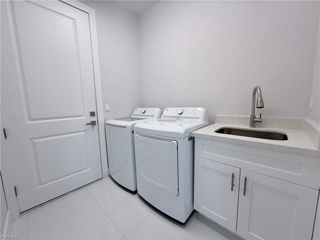 2266 Desoto Blvd S - Photo 7 of 8