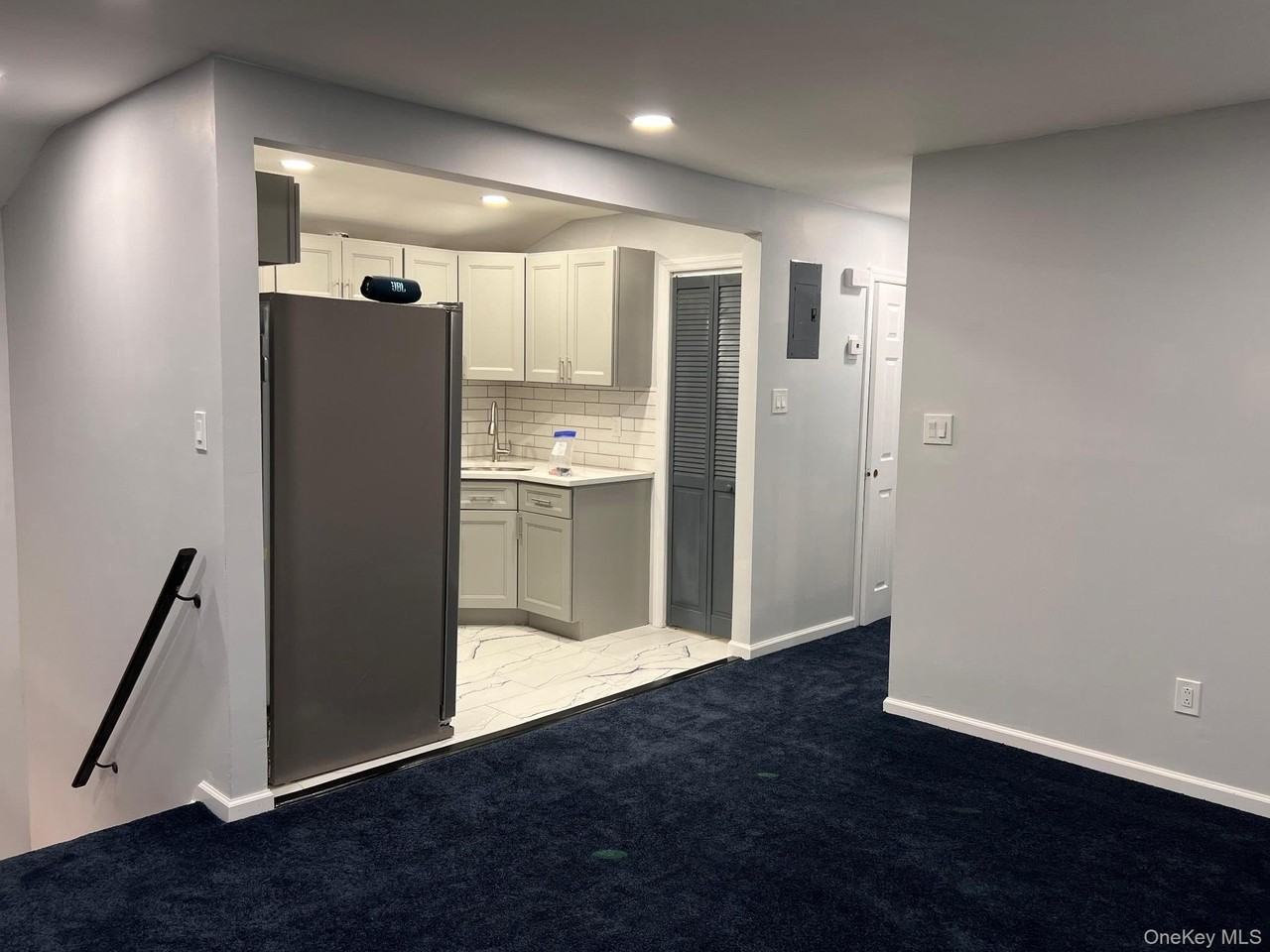 10844 172nd St - Photo 4 of 7