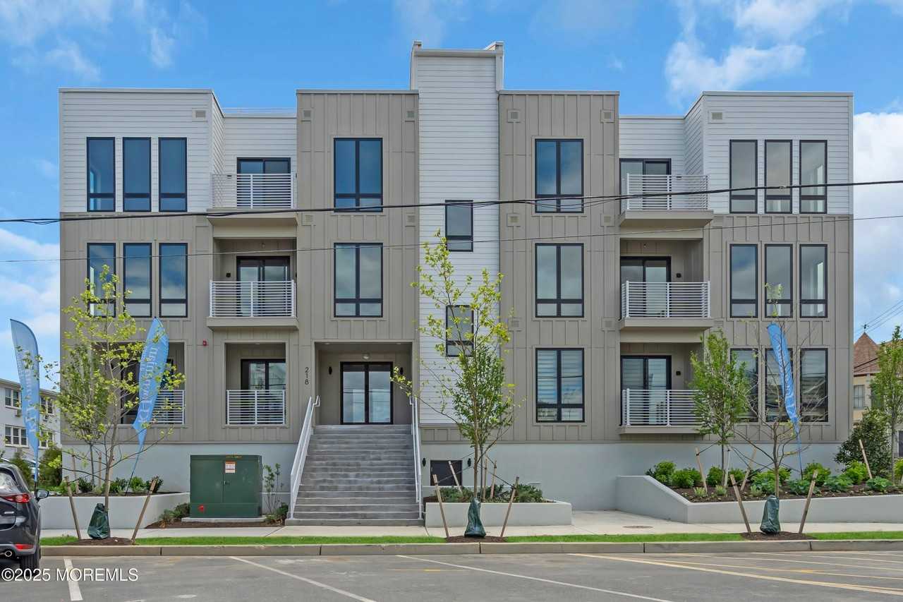 218 3rd Ave Apt 201 #201