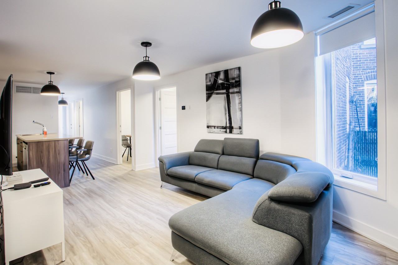 6297 Rue Beaulieu #6297 - Photo 5 of 14