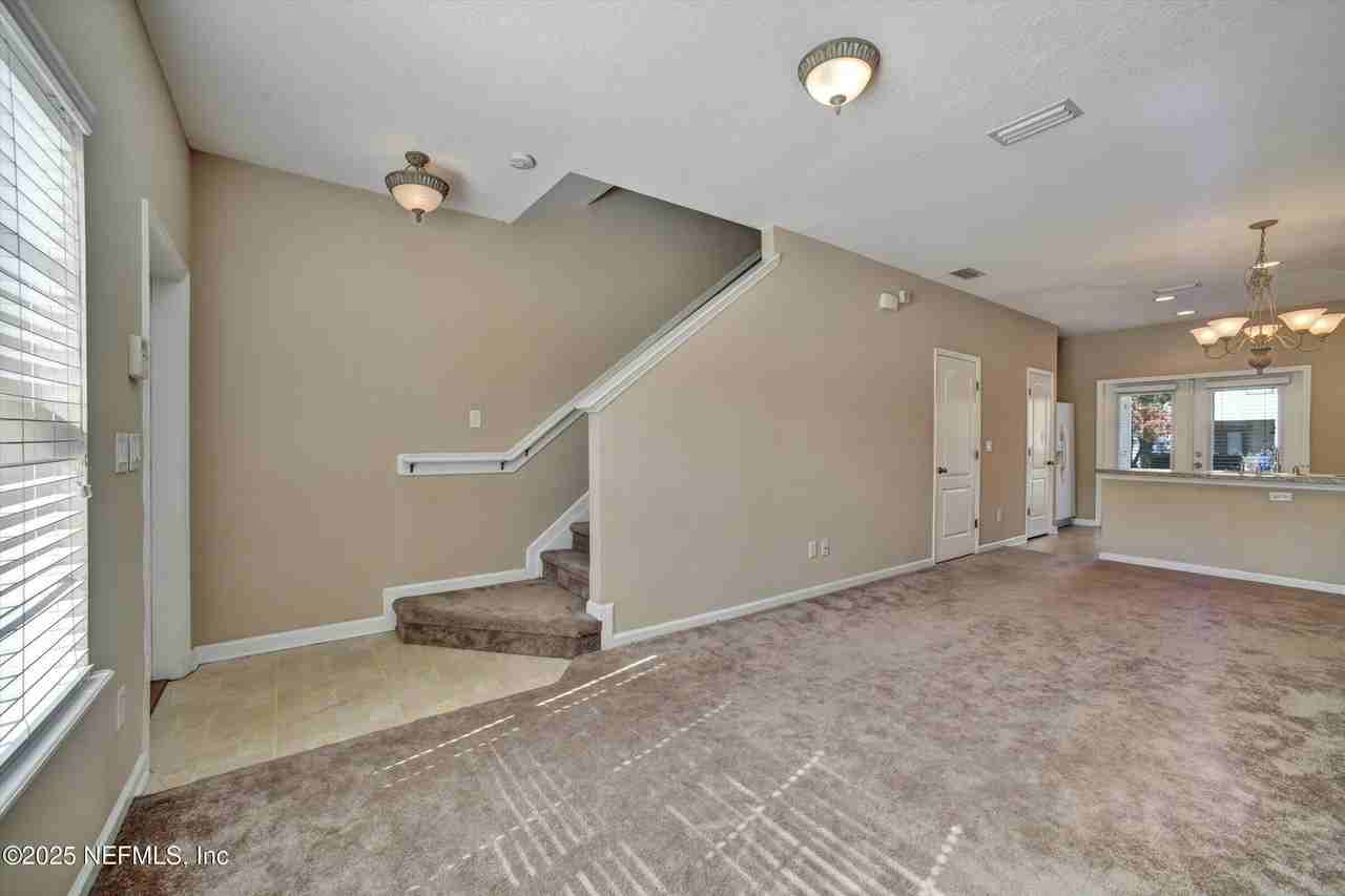 480 Cabernet Pl - Photo 7 of 37