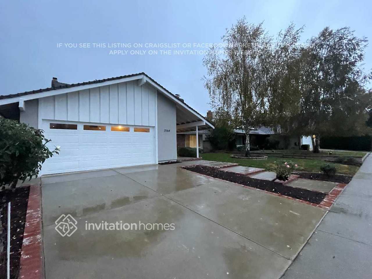 25164 Avenida Ignacio - Photo 2 of 21