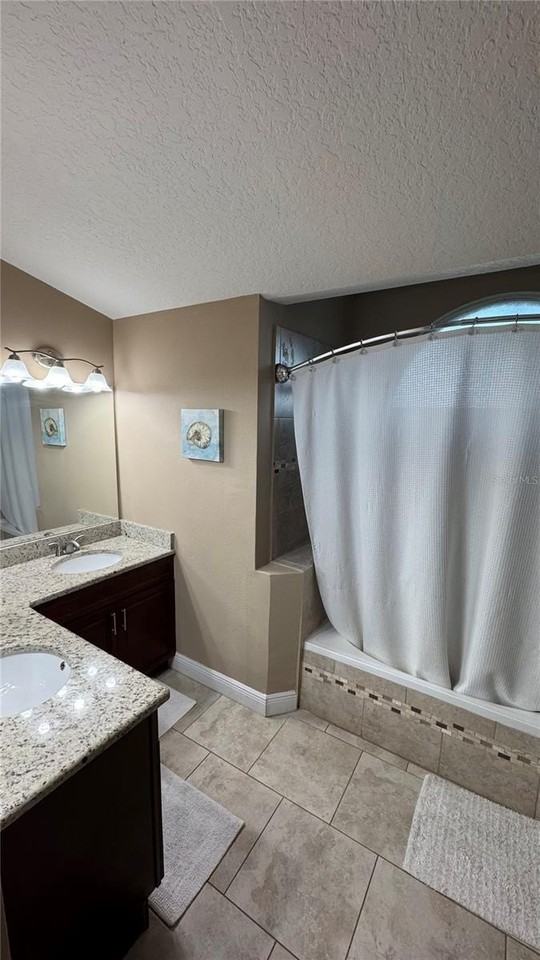 3923 Blackberry Cir - Photo 5 of 17