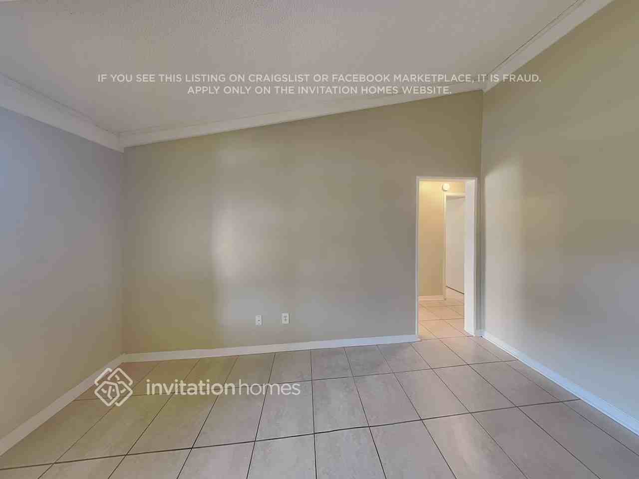 3855 Shady Grove Cir - Photo 5 of 18