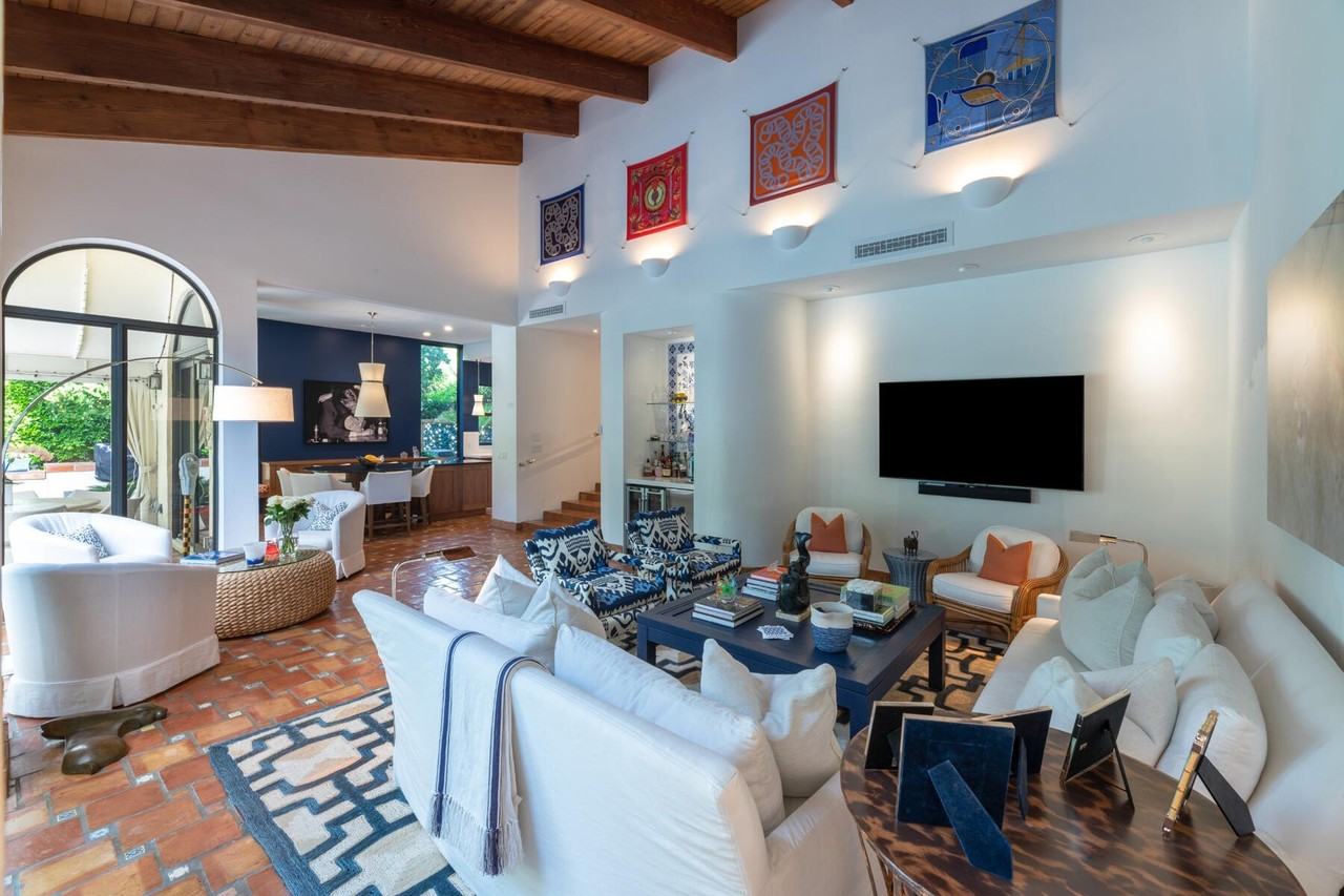 264 Everglade Ave - Photo 2 of 18