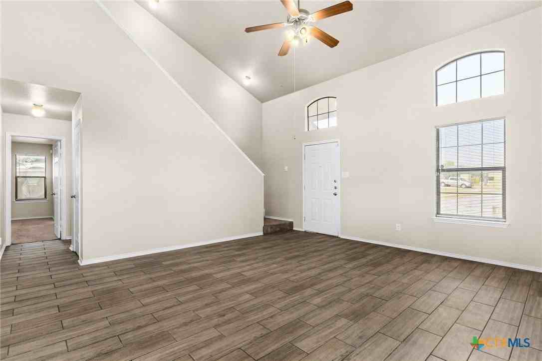 3103 Redbud Drive - Photo 3 of 15