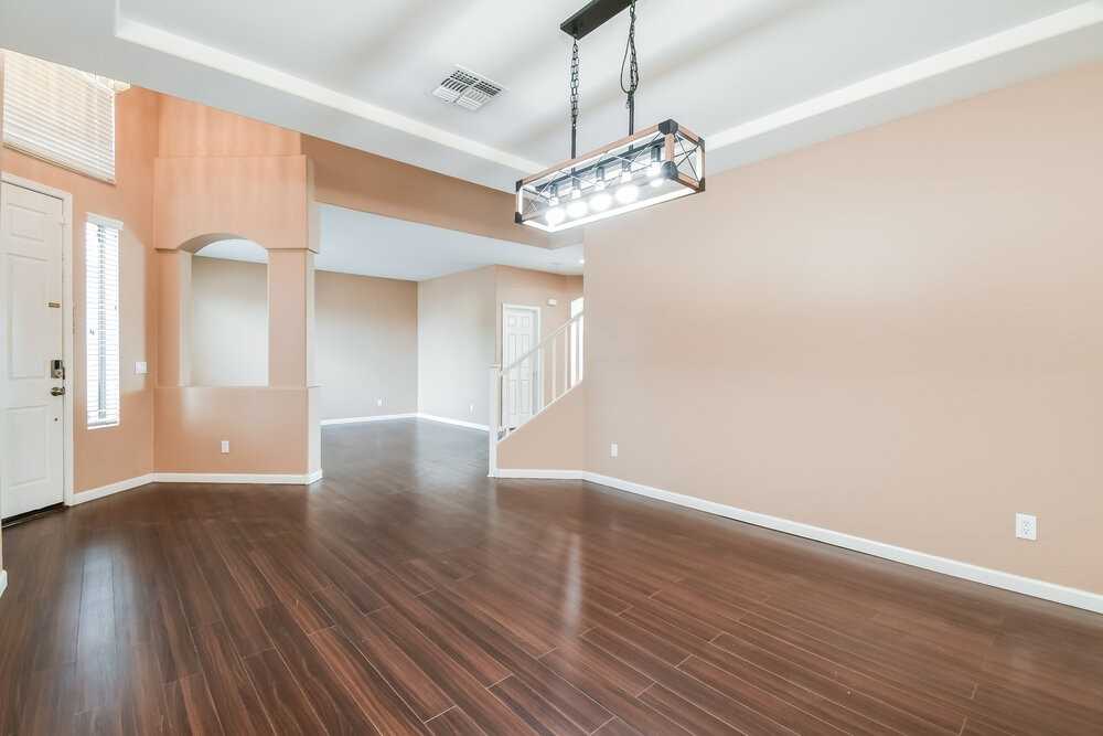 10047 E Lakeview Ave - Photo 5 of 17