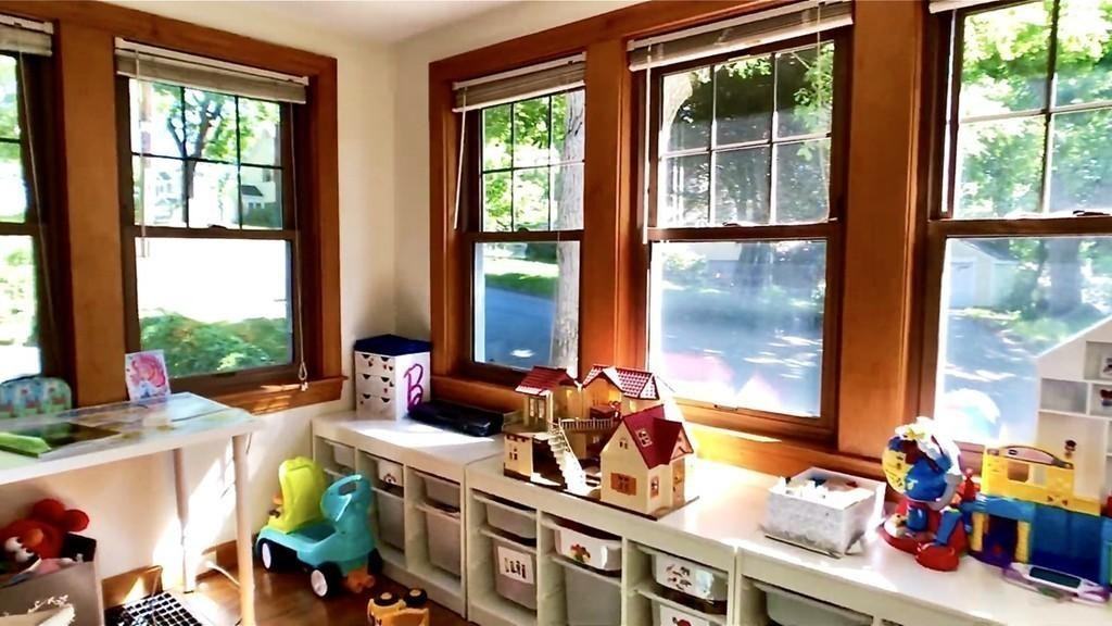 8 Dunedin Road - Photo 5 of 11