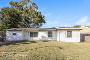 featured image of 5911 Kenilwood Dr