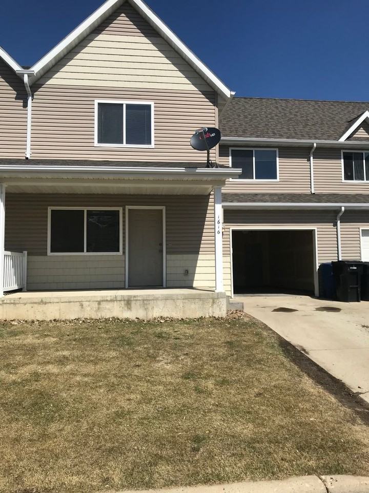 2395 Prairie Oak Dr #1D - Photo 6 of 6