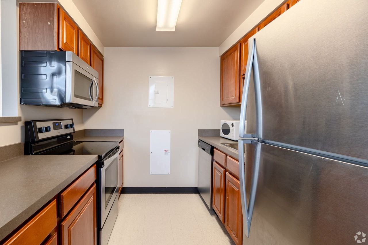 500 W Fayette St. - Photo 7 of 15