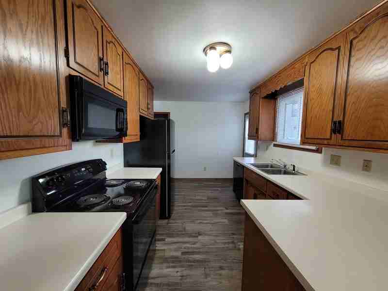 840 840/842 Aphrodite Road - Photo 3 of 8