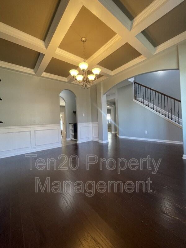 4955 Brightstar Ln - Photo 4 of 41