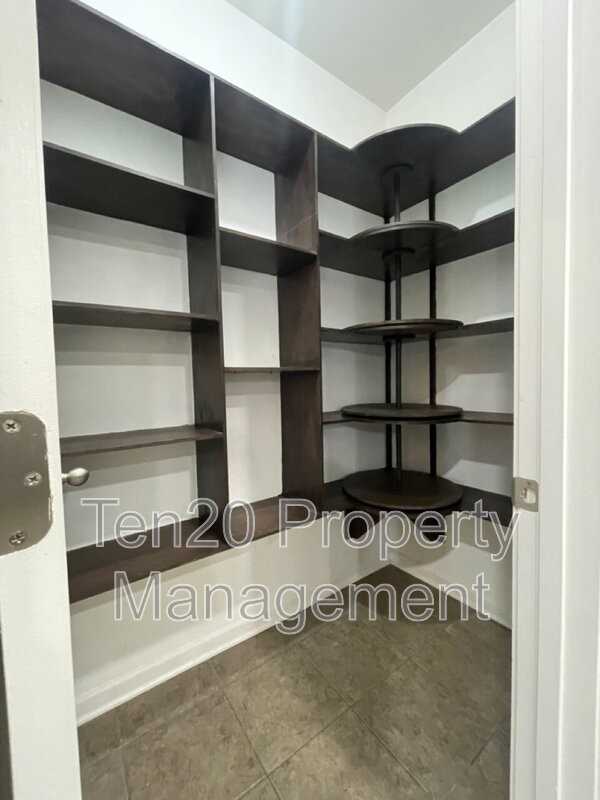 4955 Brightstar Ln - Photo 6 of 41
