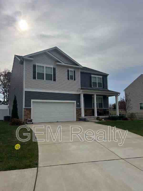 7404 Jake Ct - Photo 2 of 11