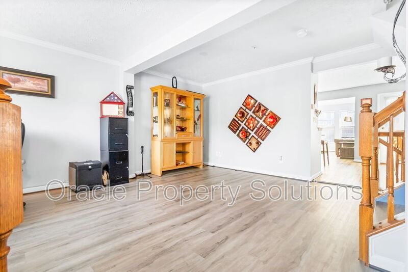 8605 Accokeek St - Photo 6 of 44