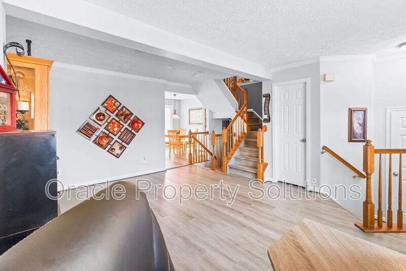 8605 Accokeek St - Photo 7 of 44