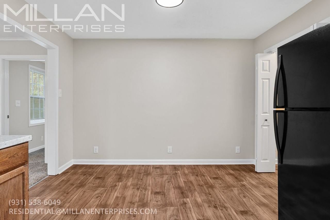 702 Woodlawn Dr - Photo 7 of 16