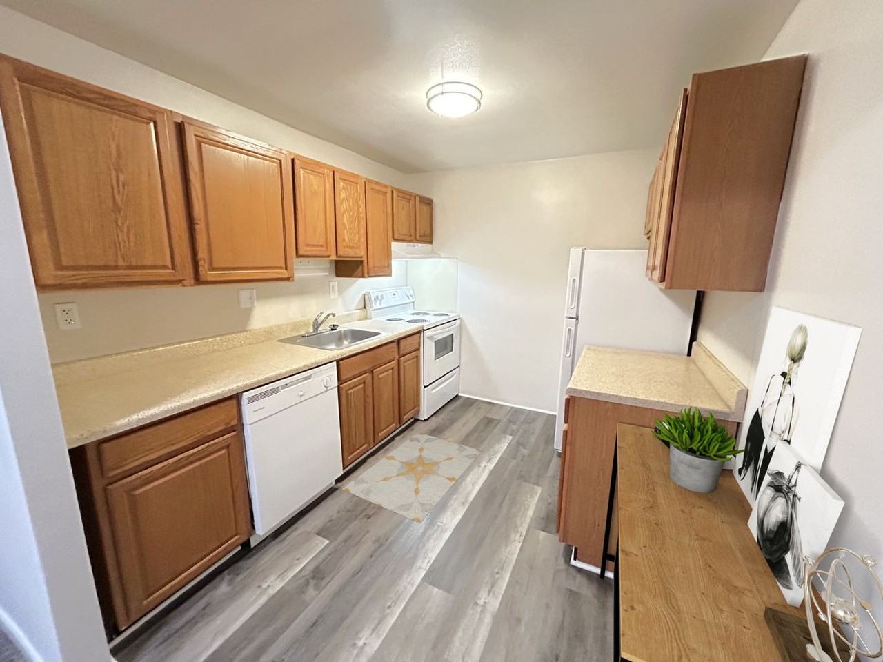 Patricia Court Apartments - Photo 6 of 18