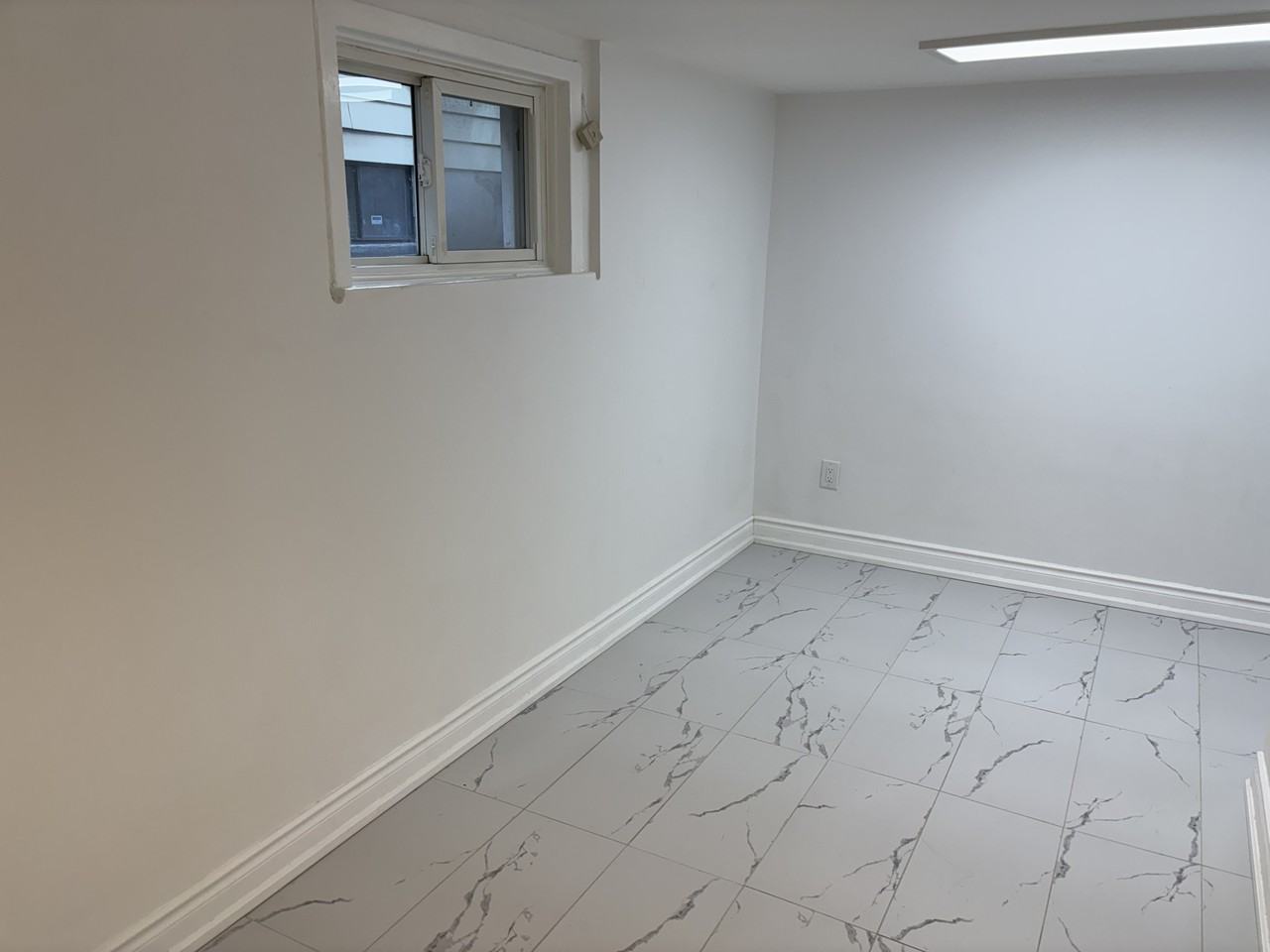 25 Seymour Avenue - Photo 5 of 17