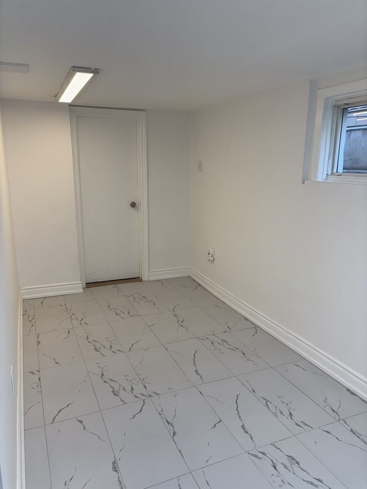25 Seymour Avenue - Photo 6 of 17