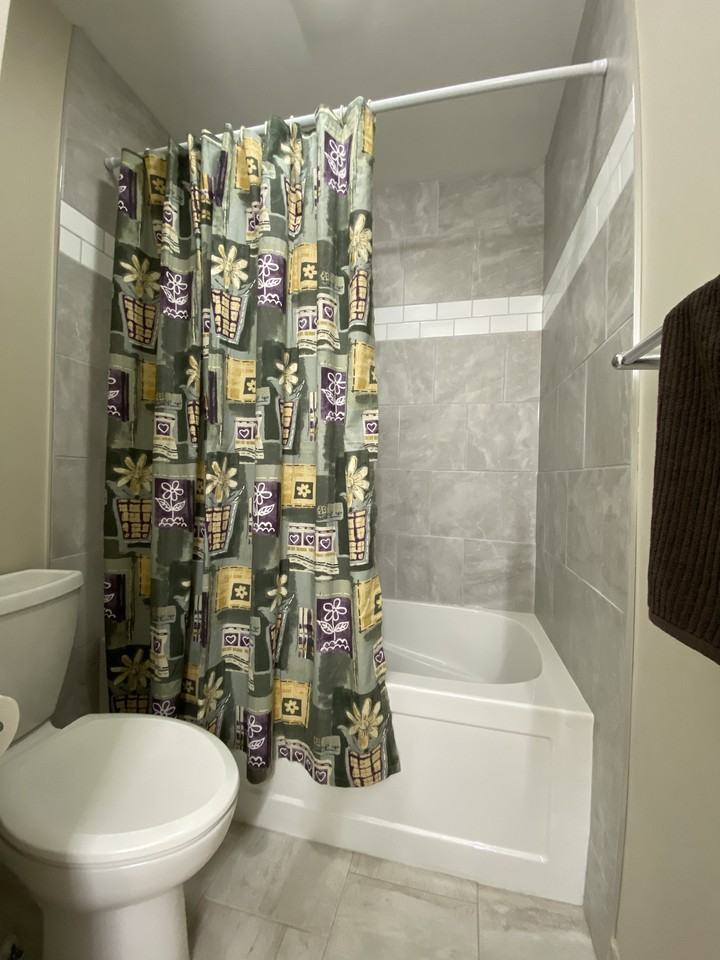 3429 19 Avenue Southeast - Photo 6 of 9