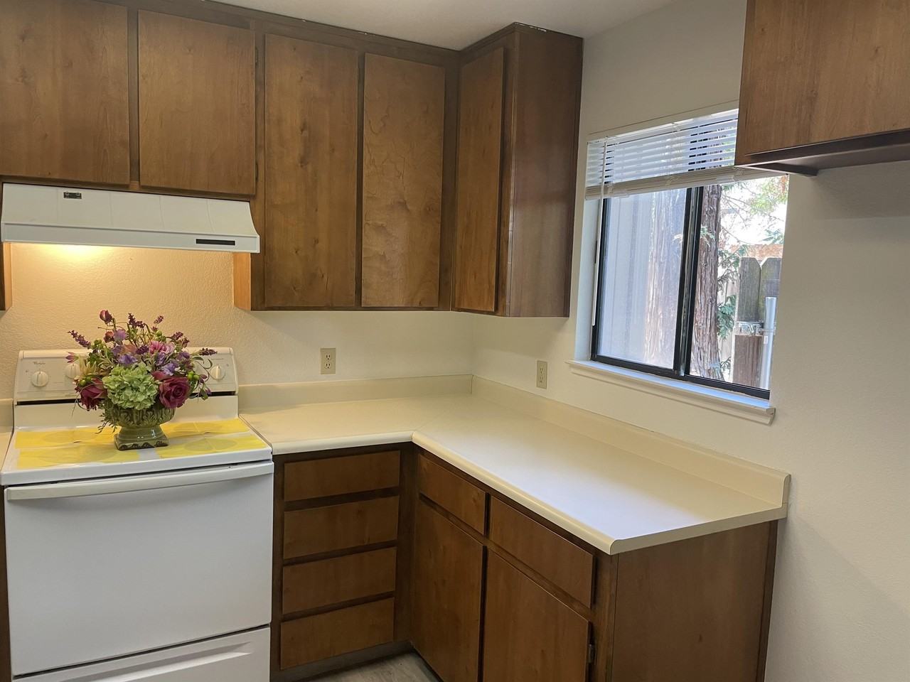 1808 Colorado Avenue - Photo 3 of 50