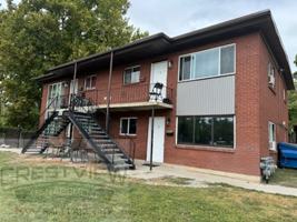 featured image of 845 E Fairmont Cir