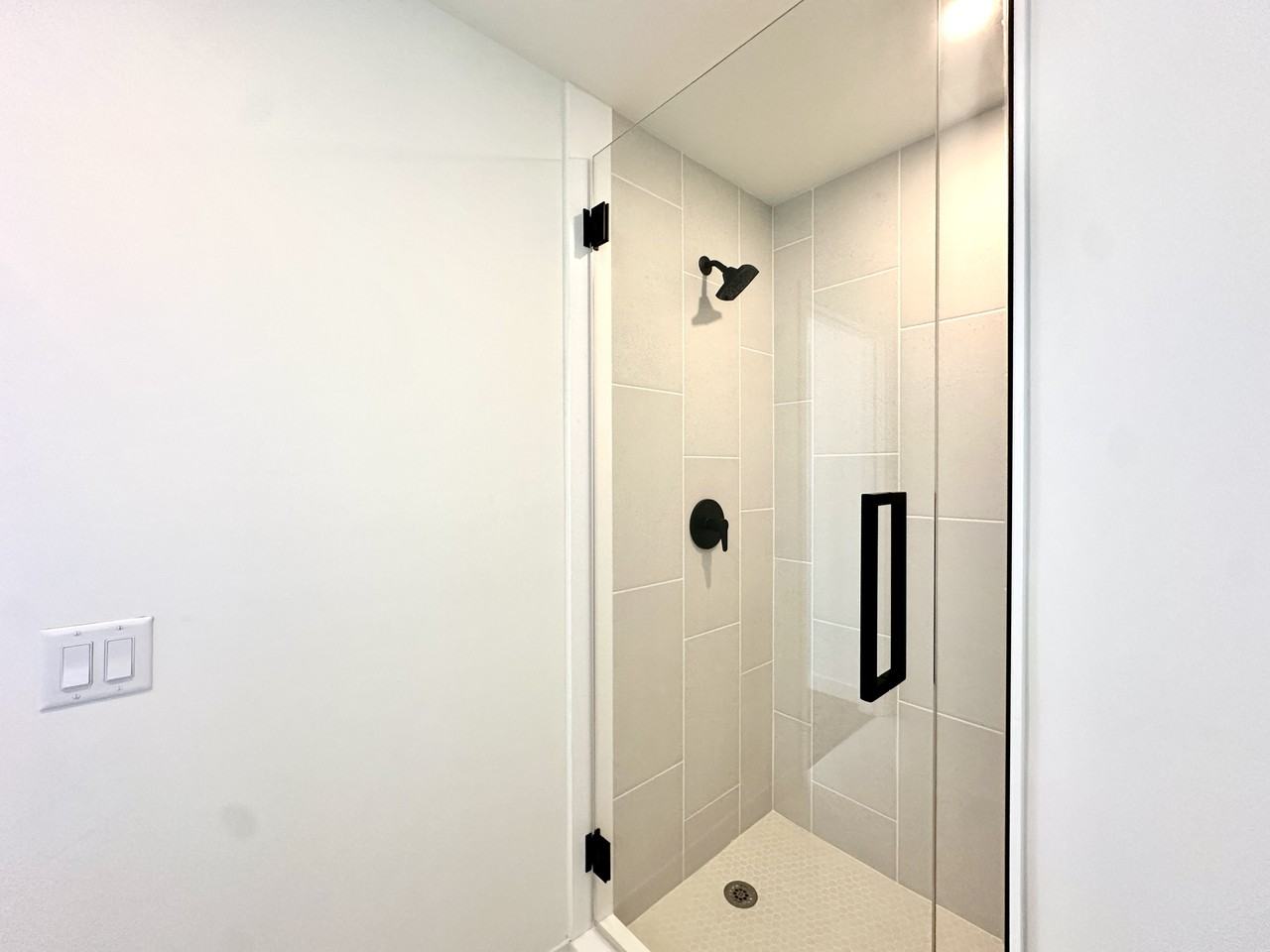 92 Northwest 28th Street #A4 - Photo 6 of 12