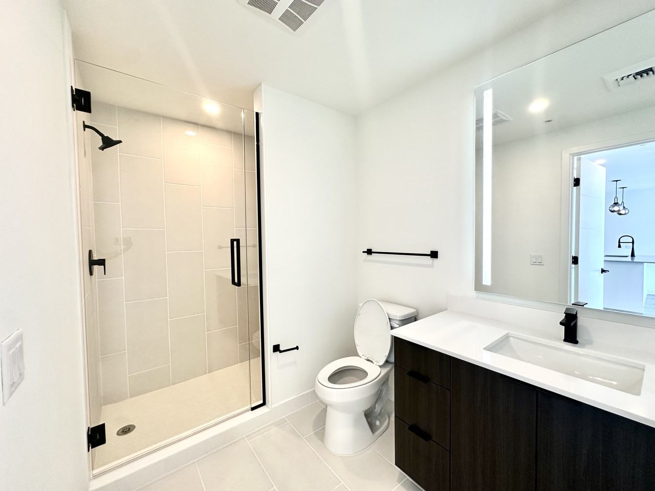 92 Northwest 28th Street #A4 - Photo 7 of 12