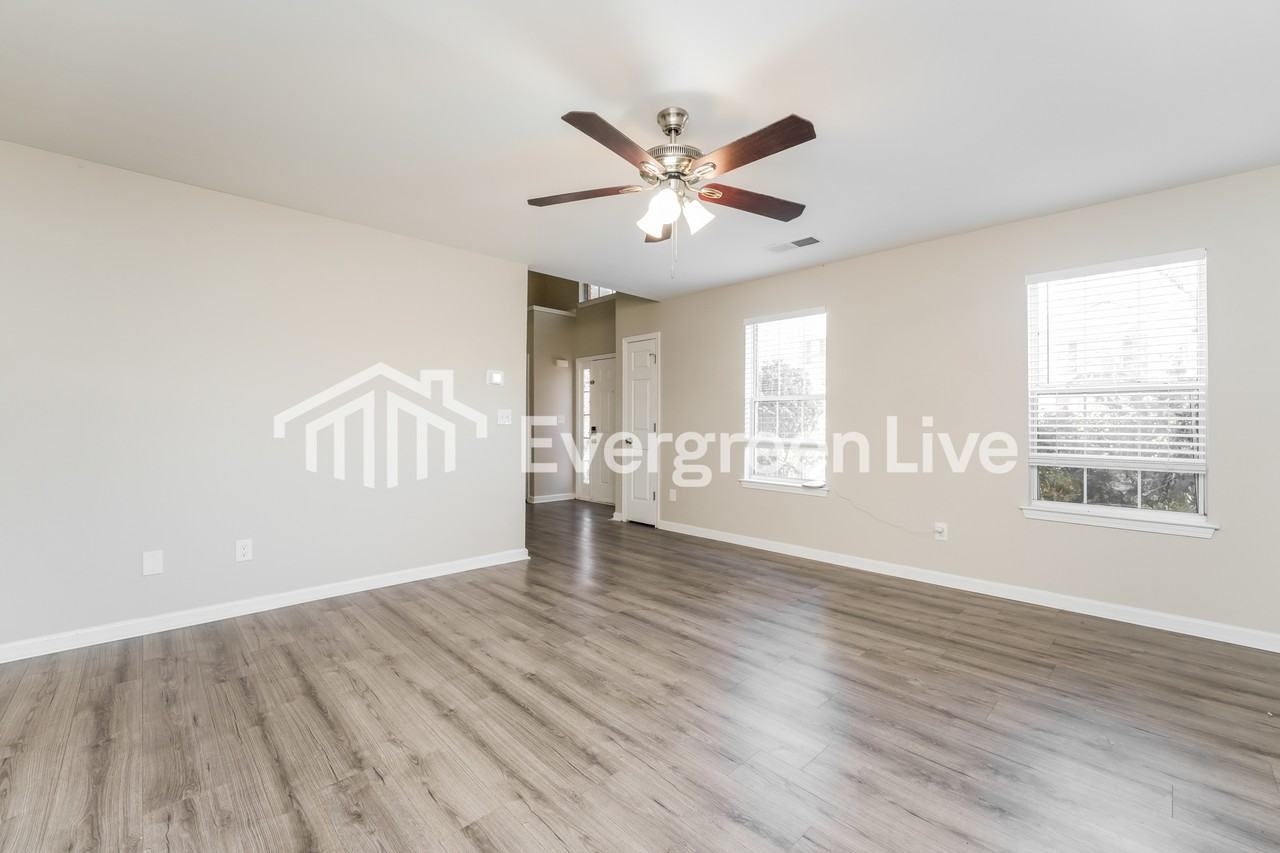 993 Brecken Ln - Photo 3 of 17