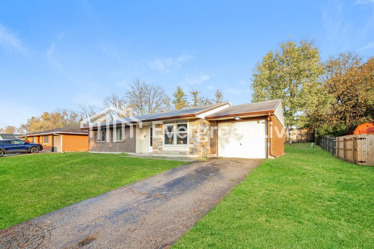 7320 Kirkview Dr - Photo 3 of 16