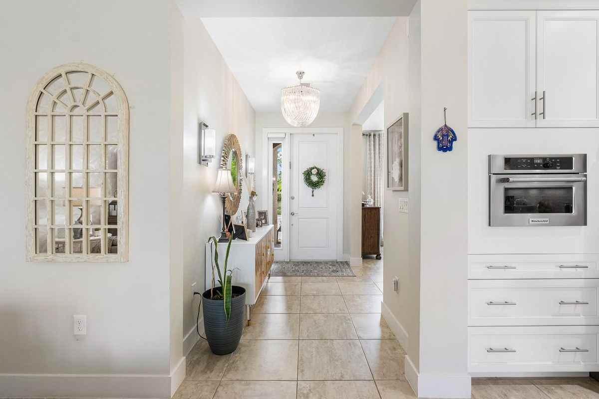 9924 Steamboat Springs Cir - Photo 3 of 3