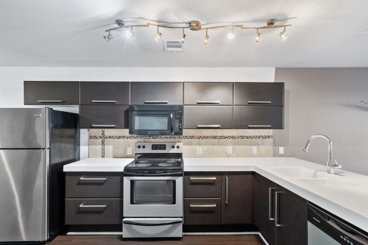 1101 Grove Blvd #206 - Photo 7 of 44