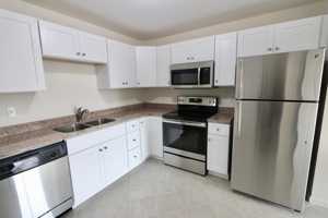 featured image of 7 Rogers Way