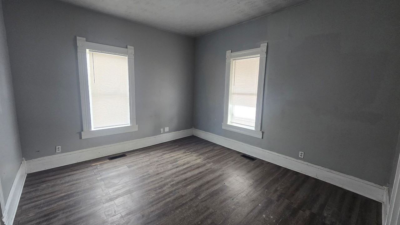 222 East Gilbert Street - Photo 2 of 13