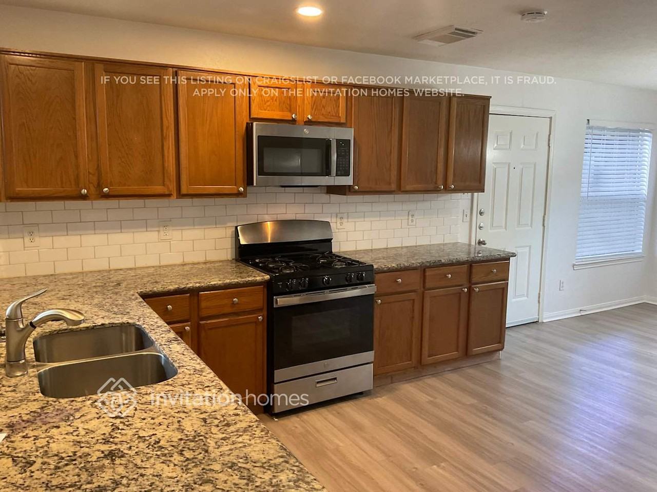 16407 Mango Ridge Ct - Photo 7 of 14